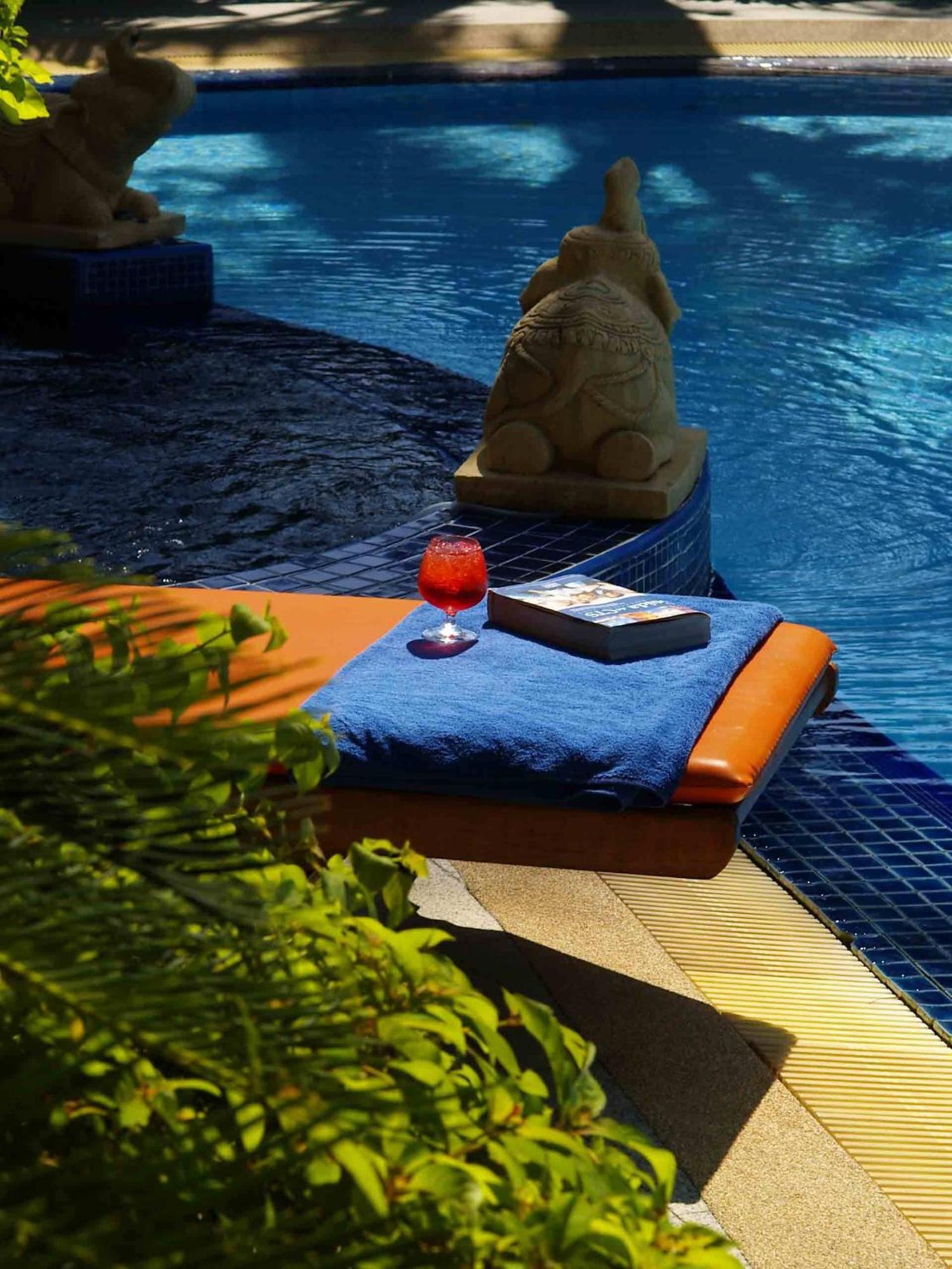 Safari Beach Hotel Patong Eksteriør billede